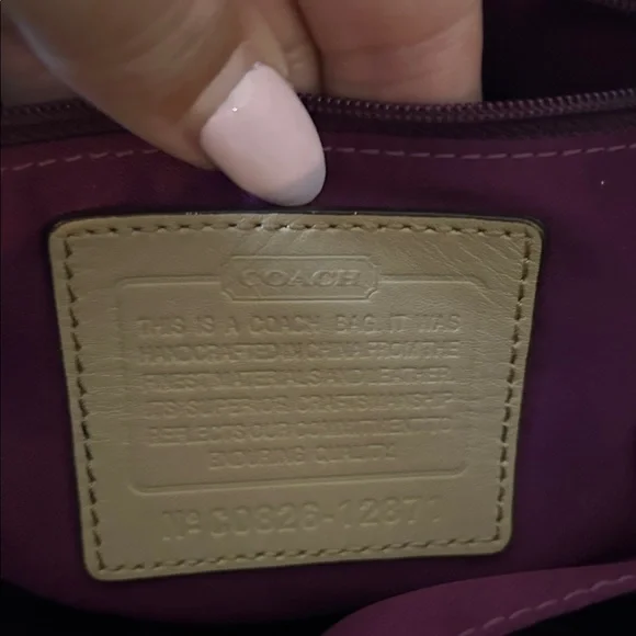 Coach Vintage Brown and Tan Shoulder Bag - Picture 11 of 12